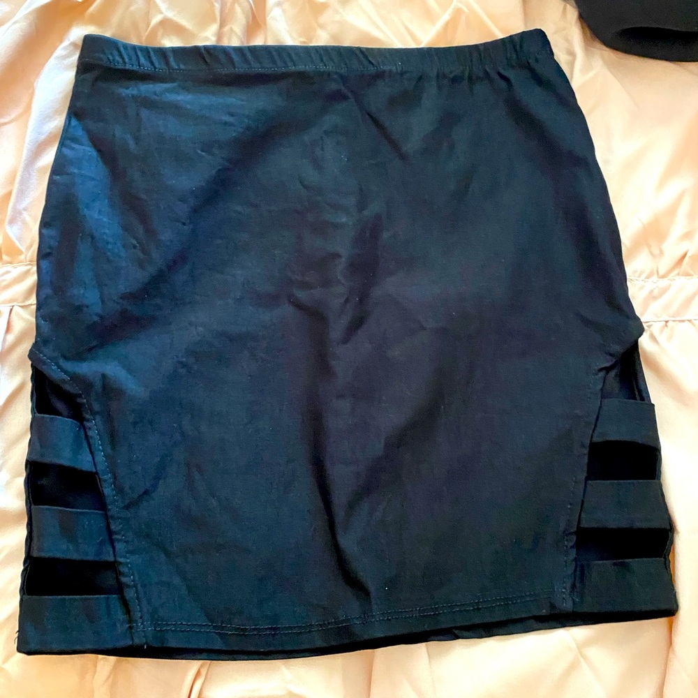 FN mini skirt 🖤